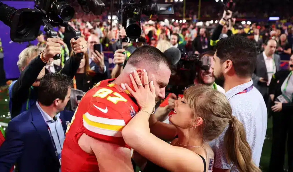 Travis Kelce Openly Declared His Love for Taylor Swift During a Kansas City Chiefs Panel