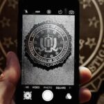 FBI Warns iPhone and Android Users to Stop Texting