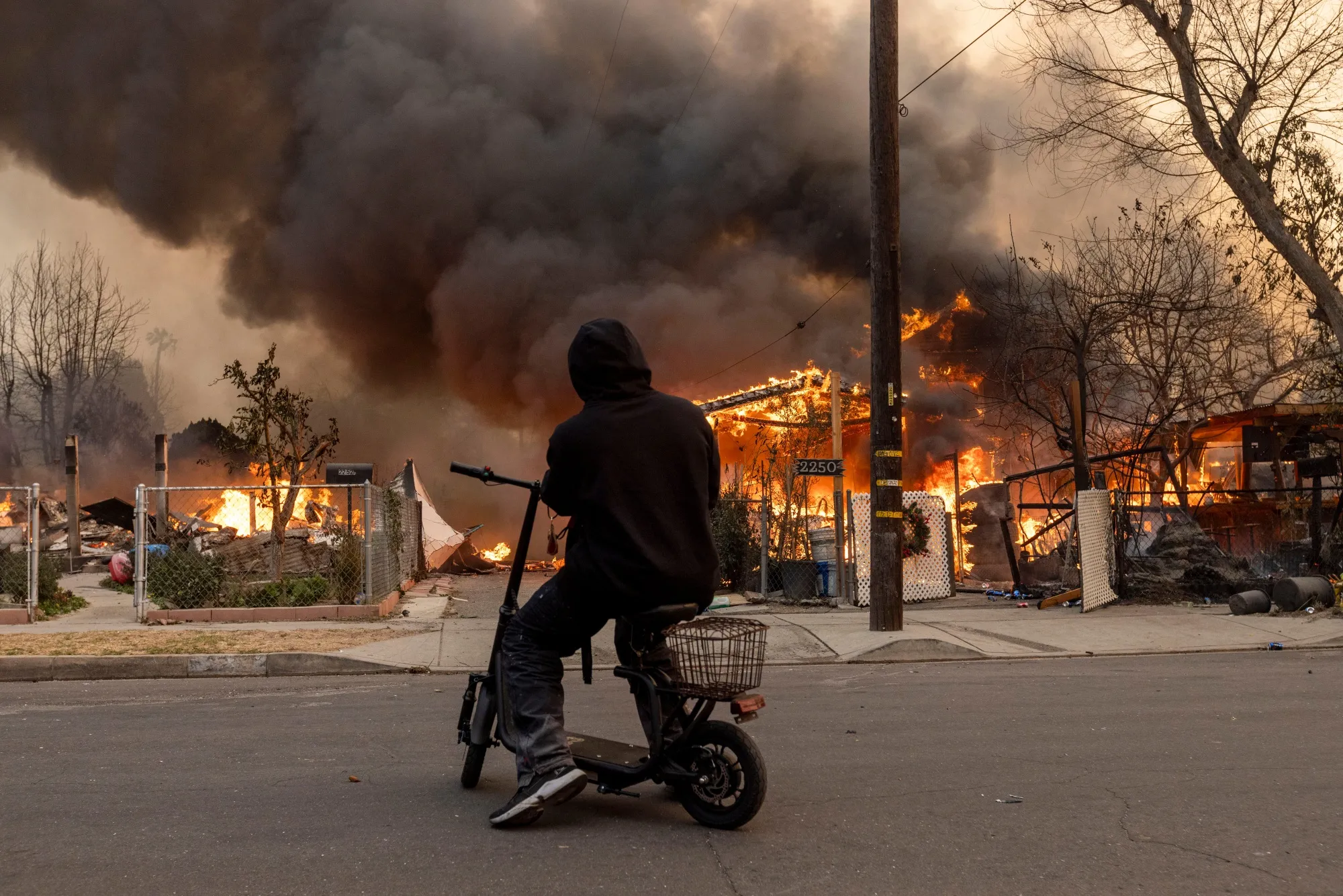 Greater Los Angeles Wildfires Upend City, Send Residents Fleeing