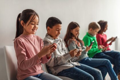 Social Media Fueling a Youth Mental Health Crisis in Canada